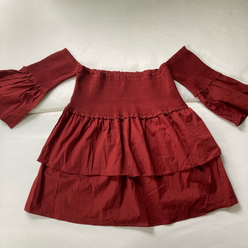 NYTT Burgundy red Smocked Off The Shoulder Ruffle Top Boho Whimsigoth fairy Sz M